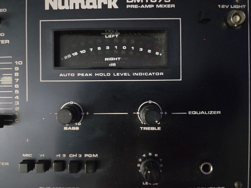 Vintage Numark DM1075 Pre-Amp Mixer - Picture 8 of 10