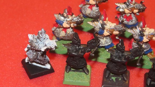 Games Workshop Warhammer Dunkelelfen Elfenkrieger mit Armbrüsten Metallbrüste x12 - Bild 4 von 13