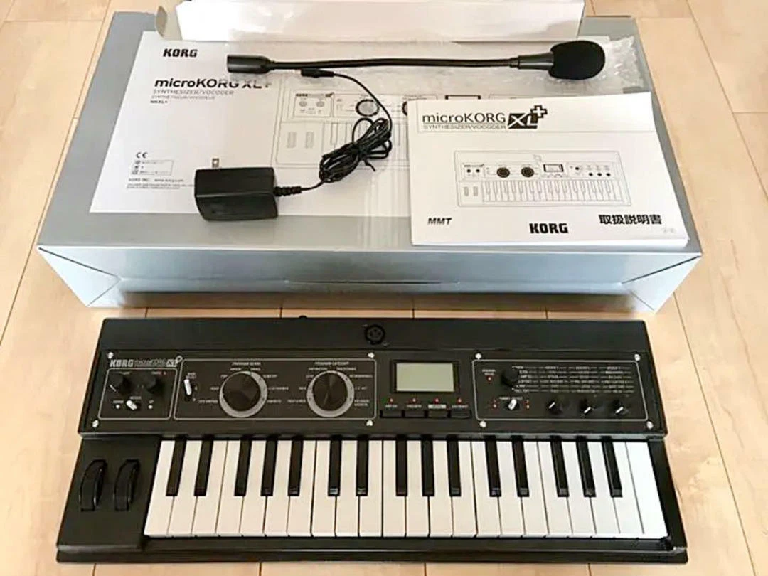 Korg microKORG XL 37-Key Synthesizer / Vocoder with Expanded PCM