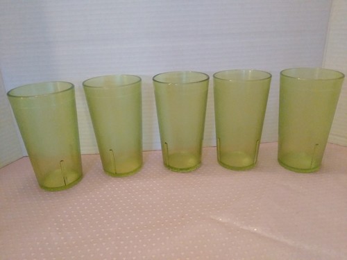 Becher 5 Vintage texanischer Kunststoff genarbt grün # 312 Dallas Texas 12 oz