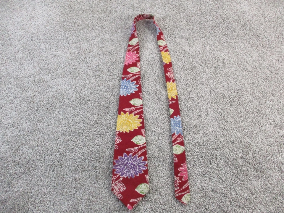 Gravata Náutica Vintage Floral Gravata Vermelha Amarela Roxa Flores Algodão Feita nos EUA - Imagem 4 de 4