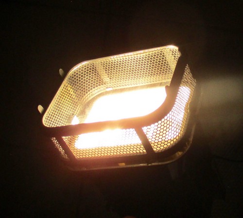 Torche Projecteur. 2000W. 220V. Poignée articulée. 2X Halogène 1000W GX6.35. - Picture 15 of 16