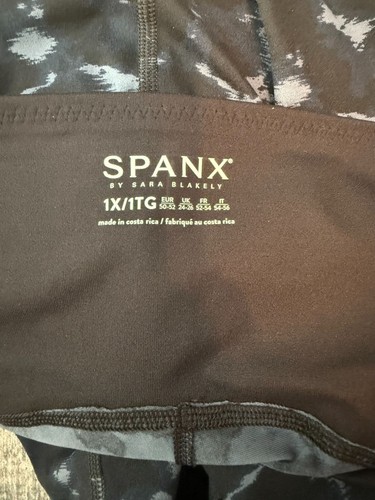 Spanx Damen Kompressions-Leggings knielang 1X Schlankmacher Stretch Performance - Bild 4 von 12