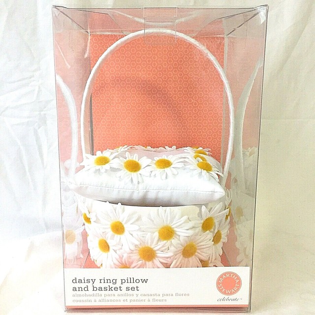 Martha Stewart Wedding White Eyelet Ring Bearer Pillow Flower