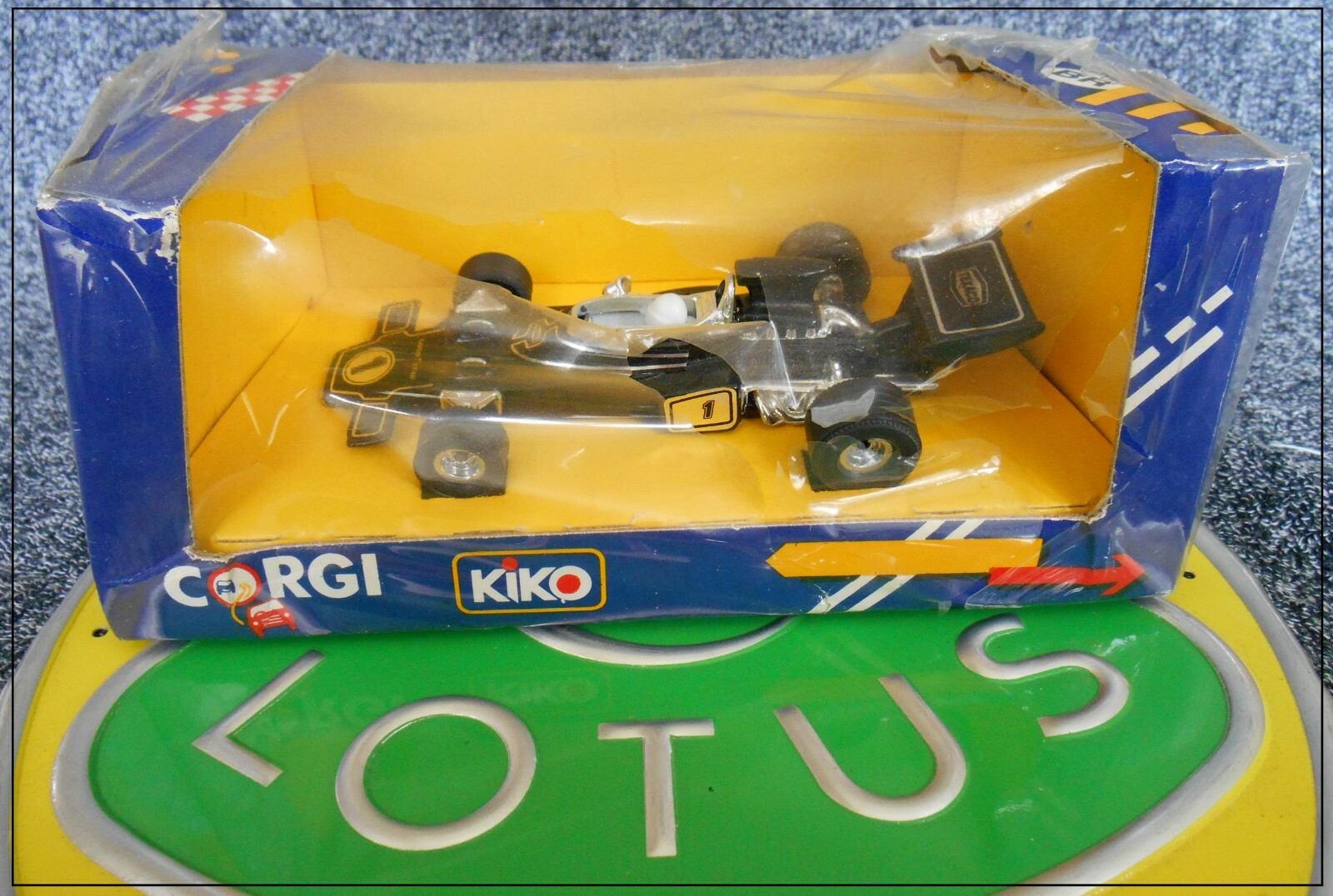Lotus 72 Kiko Corgi Brasil 154 S-550 Fittipaldi Peterson en Caja F1 Texaco JPS Lotus 72 Kiko Corgi Brasil 154 S-550 Fittipaldi Peterson en Caja F1 Texaco JPS