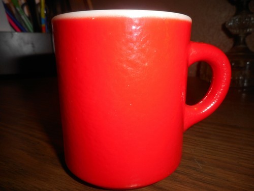 Tazza caffè Hazel Atlas USA buccia arancione testurizzata colore rosso bianco interno - Foto 3 di 9