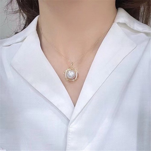Colgantes de perlas de cobre chapados en oro de moda AAAA 9-10 MM - Imagen 4 de 9