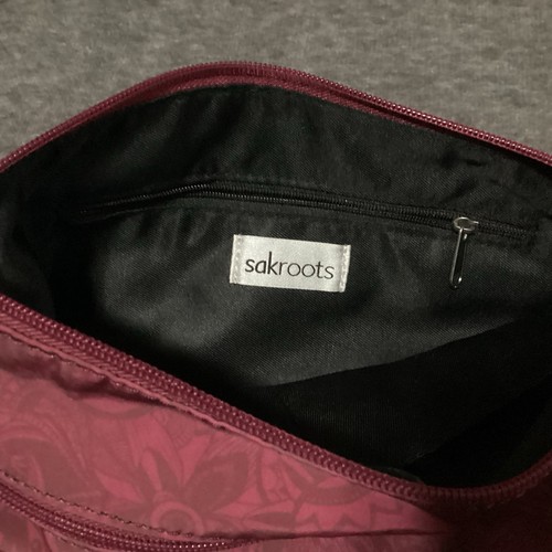 SAKROOTS BASIC CROSSBODY BAG ROT KÜNSTLERKREIS MIT CHARMS UND NEU MIT ETIKETT - Bild 6 von 7