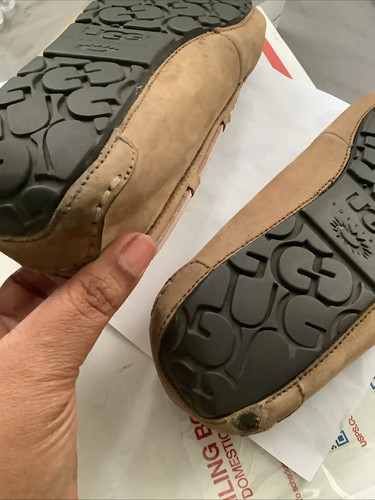 UGG Slippers Women's Size 8 Tan Moccasins 5131 Dakota Has HOLE- Needs Patch - Picture 12 of 12
