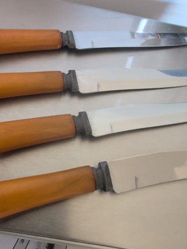 VTG Bakelite Butterscotch Handle 4 Washington Forge Stainless Steel Steak Knives - Picture 5 of 10