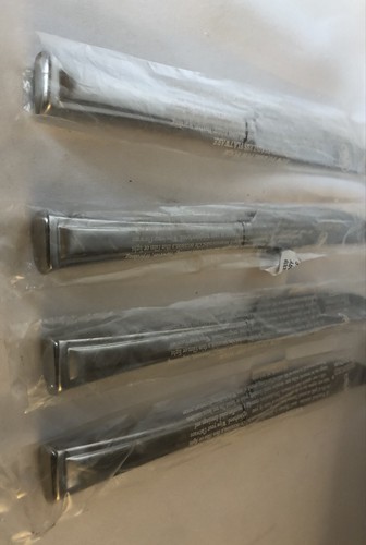 * WATERFORD - KILBARRY - NEW - 4 KNIVES - STAINLESS FLATWARE SILVERWARE * - Picture 2 of 9