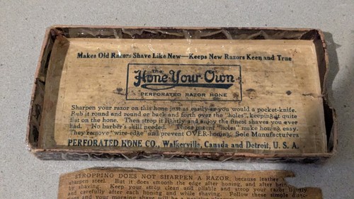 Antique "Perforated Razor Hone" Block, for Straight Razors. Ca. 1910. - Picture 4 of 4