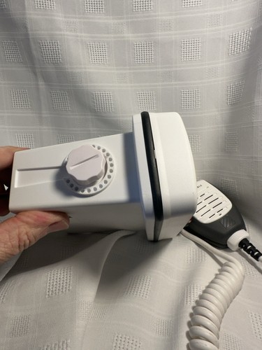 West Marine VHF585 Marine Radio - Zdjęcie 11 z 11