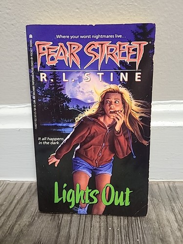 R. L. Stine Fear Street Lights Out Vintage Archway 1st Printing VTG - Picture 1 of 6