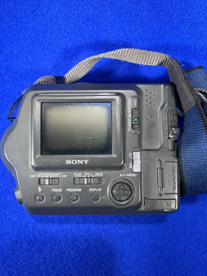 Sony Mavica MVC-FD200 2.0 MP Digital Camera-Battery Included-UNTESTED. E006 - Image 3 of 4