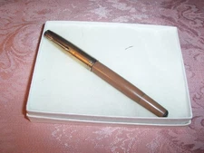 VINTAGE 1945  PARKER BUCKSKIN BEIGE  VACUMATIC FINE NIB  1/"10  16K GF