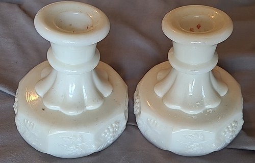 Vintage Anchor Hocking Fire King And Other Milk Glass 6-piece Set - Picture 6 of 7