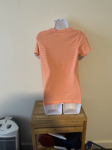 Lululemon All Yours Relaxed Tee Size 8 Coral EUC - Picture 2 of 8