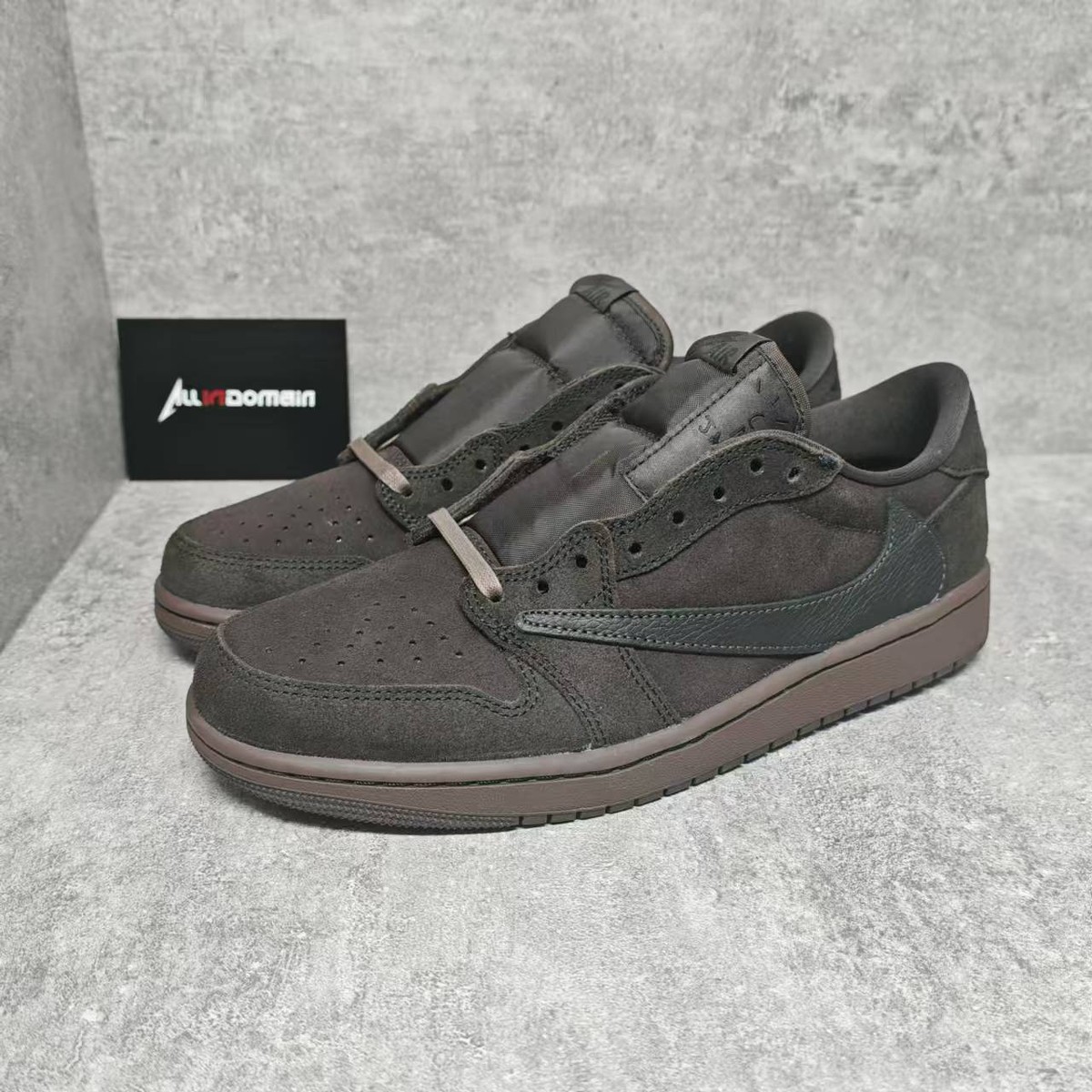 Size 3.5 - Travis Scott x Air Jordan 1 Retro OG SP Low Size 3.5 - Travis Scott x Air Jordan 1 Retro OG SP Low