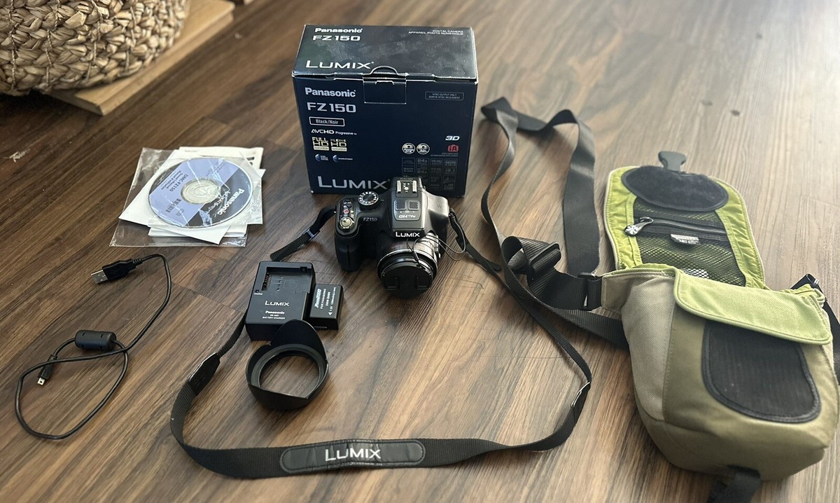 Panasonic Lumix FZ150 in perfect working order with extras