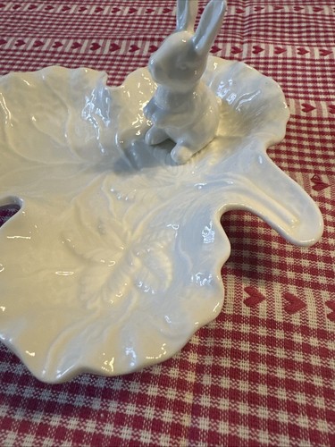 Grace Teaware Bunny Rabbit on Leaf Small Serving Dish White 8 1/4" x 7" - Picture 6 of 6