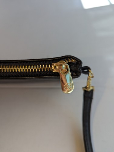 adrienne vittadini studio wallet Clutch W/Charger(See Photos) - Picture 9 of 11
