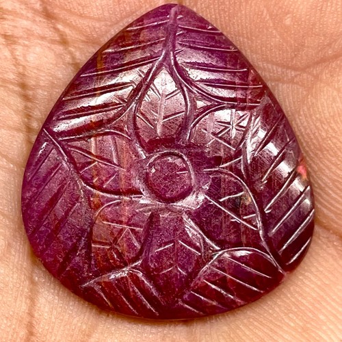 59 Cts Unheated Natural Ruby Hand Carved 32x30mm Huge Pendant Size Gemstone - Picture 8 of 21