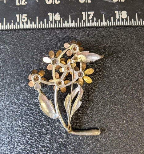 Vintage Emaille Brosche gelbe Blumen mit Perlenmitten 2,75" x 2,25" Silber - Bild 3 von 4