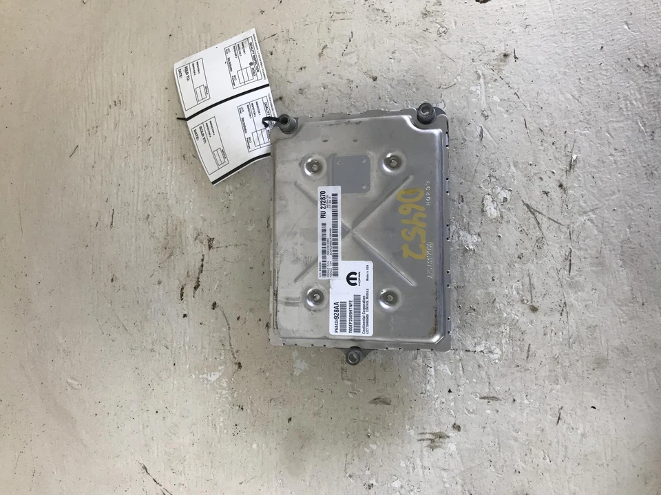 Módulo de control del motor usado (ECM) se adapta a: Chrysler Voyager 2020 control electrónico Foto 2 de 4