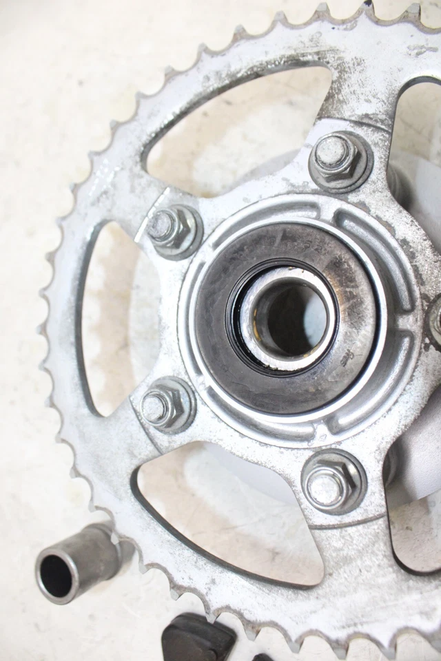 Suzuki SV650S 2005 OEM piñón trasero Foto 3 de 4