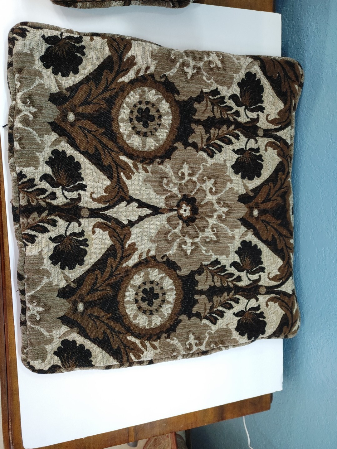 Picture 1 of 10