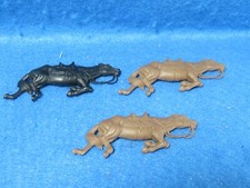 Classic Toy Soldiers/MARX Playsets dead Cavalry horses 54MM - 3 pieces