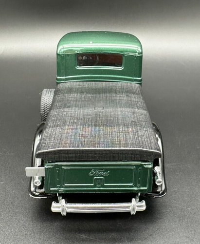 Modellino auto Solido 1:19 Ford V8 Pick Up 1936 - modellino auto - usato - Ford 1/19 - Foto 8 di 24