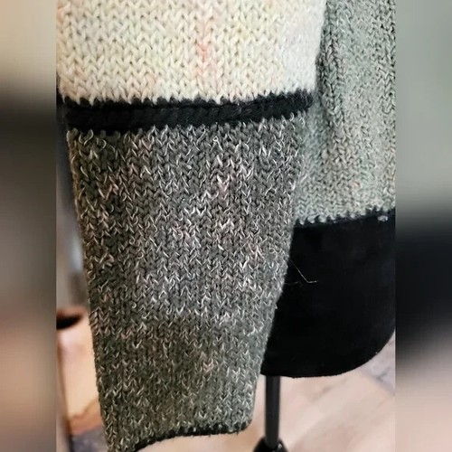 Vintage Sweater by Fashion bug size Small - Picture 6 of 8