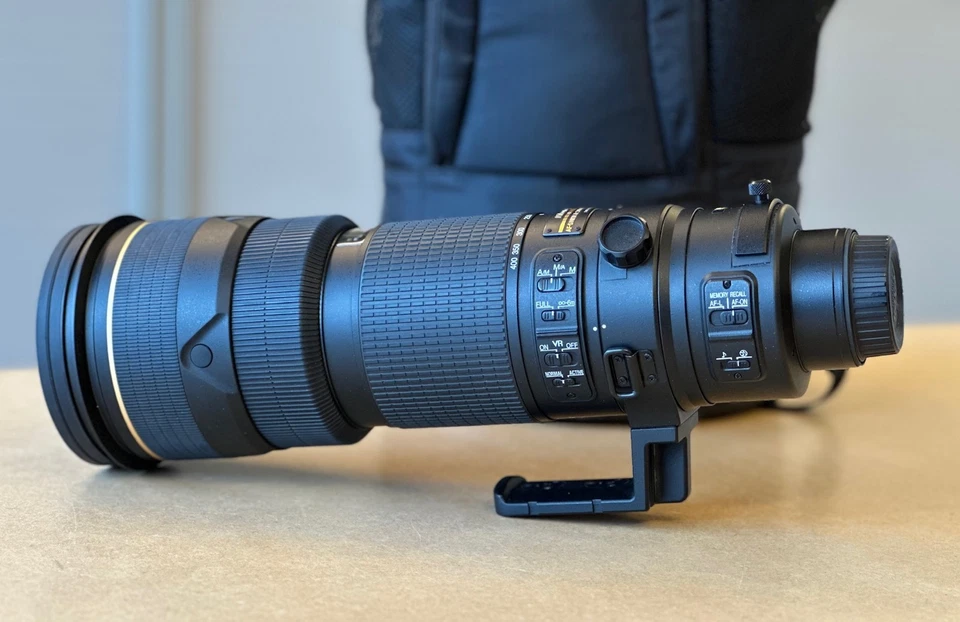 Nikon AF-S 200-400mm f/4G VRII 200-400 VR2 vom händler Private-Fotografie.nl - Bild 1 von 4