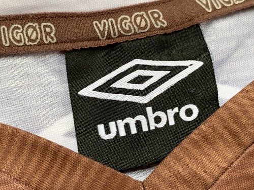 Camiseta de fútbol FK Vigor Noruega FK Vigør Norway Football Shirt Umbro S #50 - Imagen 3 de 19