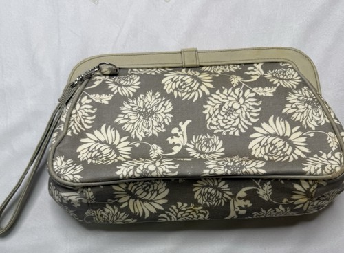 Petunia Pickle Bottom Diaper Wallet Clutch gray and yellow floral cross town - Picture 10 of 11