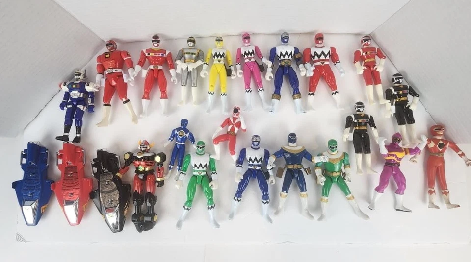 Lote de figuras de acción vintage de Power Rangers Bandai armas sueltas mixtas años 90 Foto 2 de 4