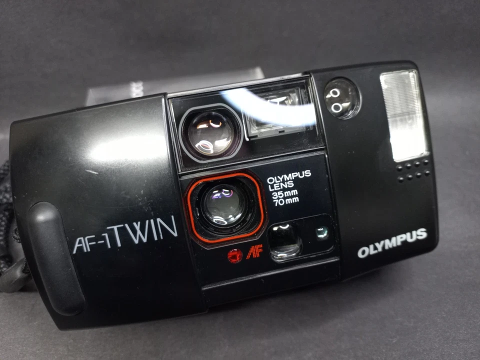 Cámara vintage Olympus AF-1 TWIN, cámara Olympus años 90, apuntar y disparar Foto 2 de 4