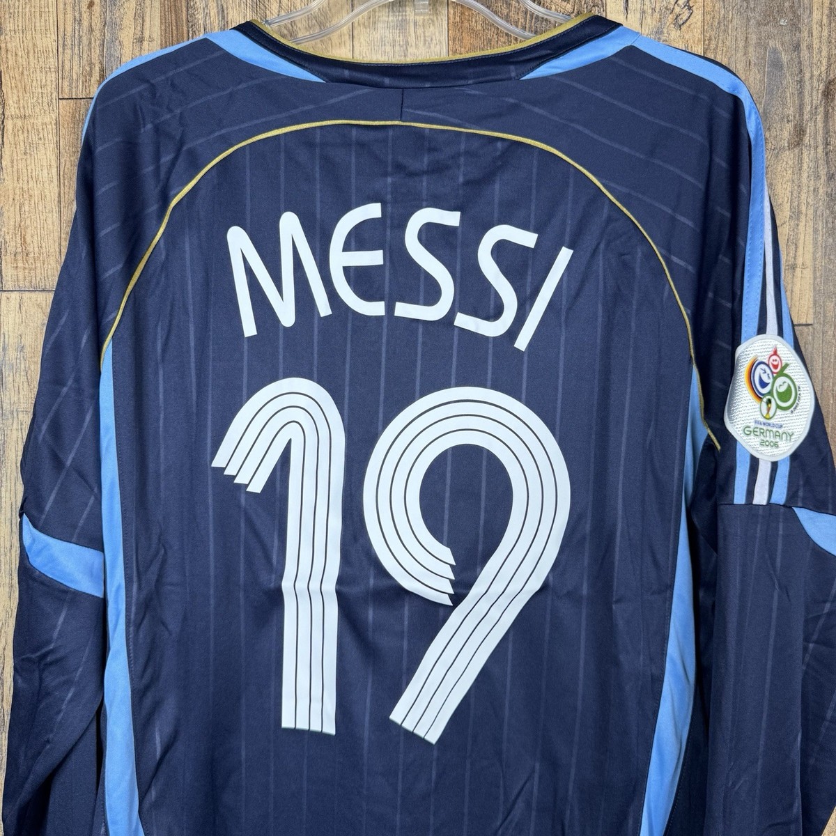 Argentina 2006 WC Away Long Sleeve Soccer Jersey MESSI #19