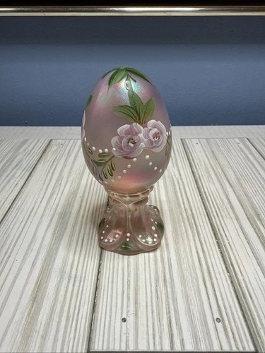 FENTON H.painted ART GLASS EGG Paperweight SIGNED 2658/3000 Champagne Opalescent