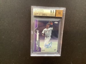 2020 Topps Chrome Luis Robert #RALR Purple Refractor Auto BGS 9.5 RC 210/250
