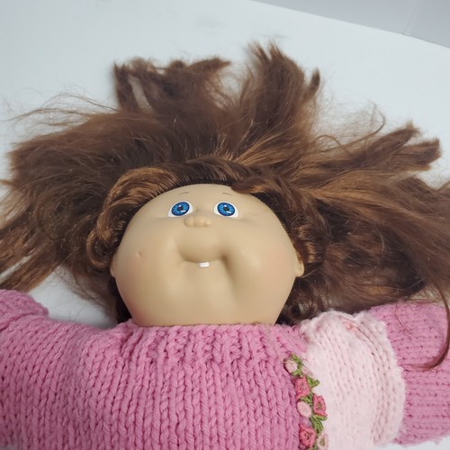 80s Cabbage Patch Kids Doll Lot of 7 * 9 Pieces of clothes * 12 Diapers - Picture 8 of 11