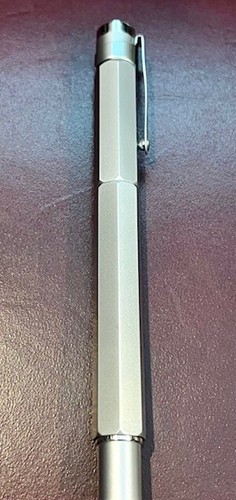 VINTAGE Levenger - Rotring 600 "Old Style" Rollerball Pen - Metal - Picture 4 of 5
