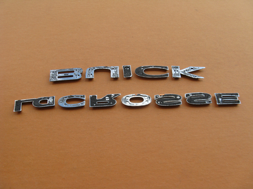 10 11 12 13 14 15 16 BUICK LACROSSE TAPA TRASERA EMBLEMA LOGOTIPO INSIGNIA SIGNO USADO A45531 - Imagen 4 de 4