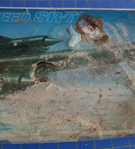 Revell 1/72 Lockheed SR-71 model kit #H212 Made in Japan. 1978 - Picture 2 of 10