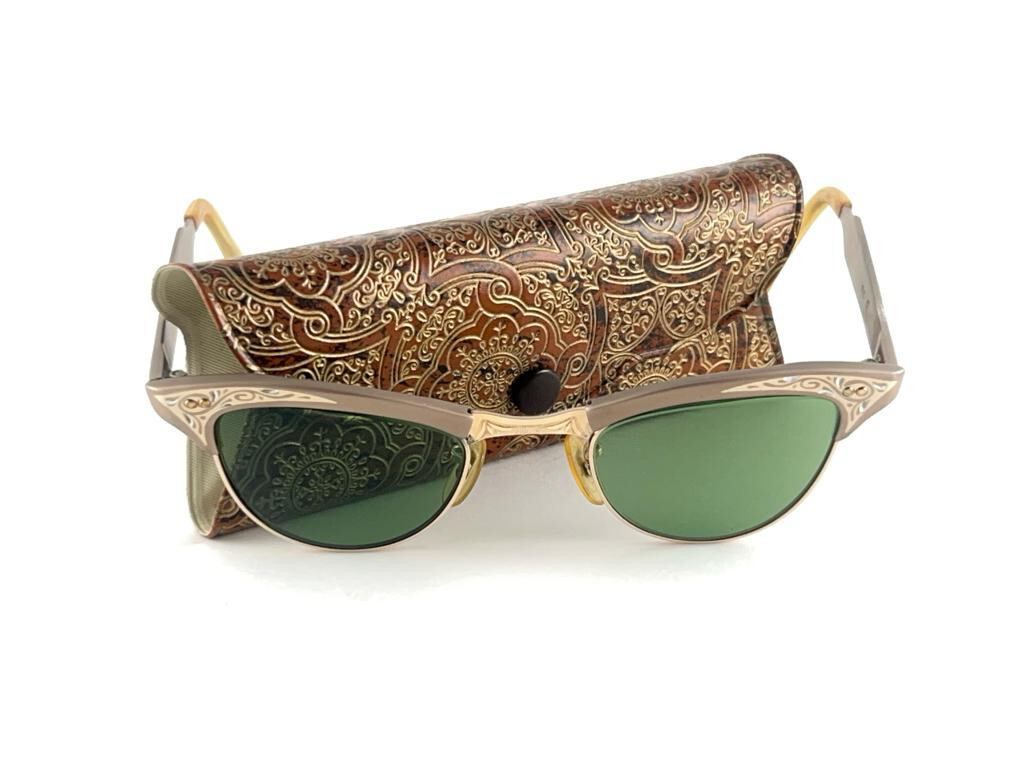 VINTAGE AMERICAN OPTICAL CAT EYE MIDCENTURY SUNGLASSES 60'S