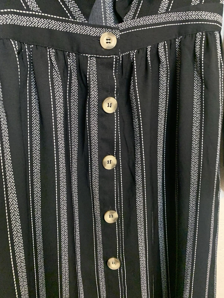 Vestido Mimi Chica Mujer Talla XS Ajuste Acampanado Negro Rayas Manga Larga Cuello en V Foto 2 de 4