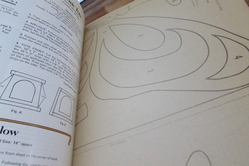1978 E-Z APPLIQUE - 15 page pattern book - 21 designs for machine or by hand - Picture 3 of 7