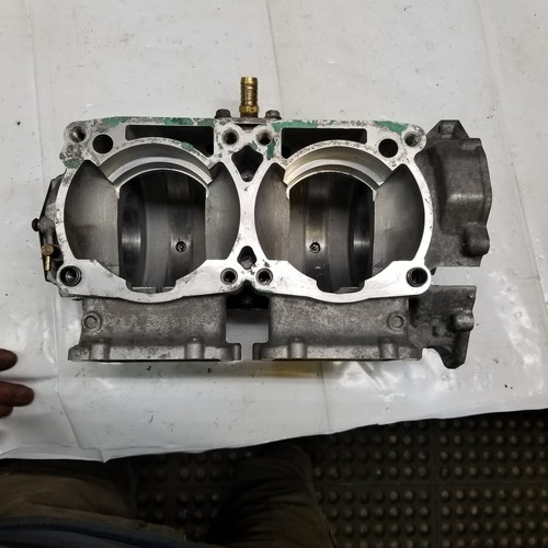 2011-2012 Polaris Switchback Rush RMK CFI 800 crankcase 2204342 - Picture 4 of 18